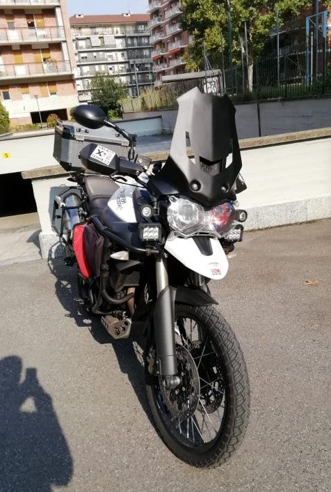 Triumph XC 800 – Cupolino Predator