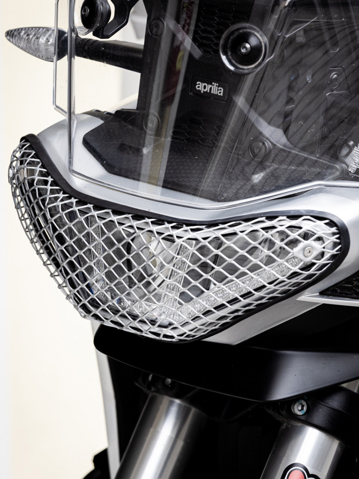 Aprilia Tuareg 660 ’21–’25 – Griglia faro protezione faro NERO