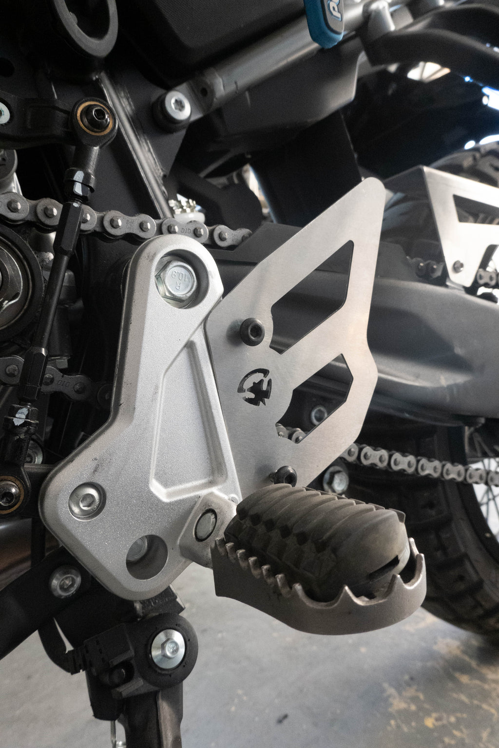 CF Moto 450 MT – Paratacchi