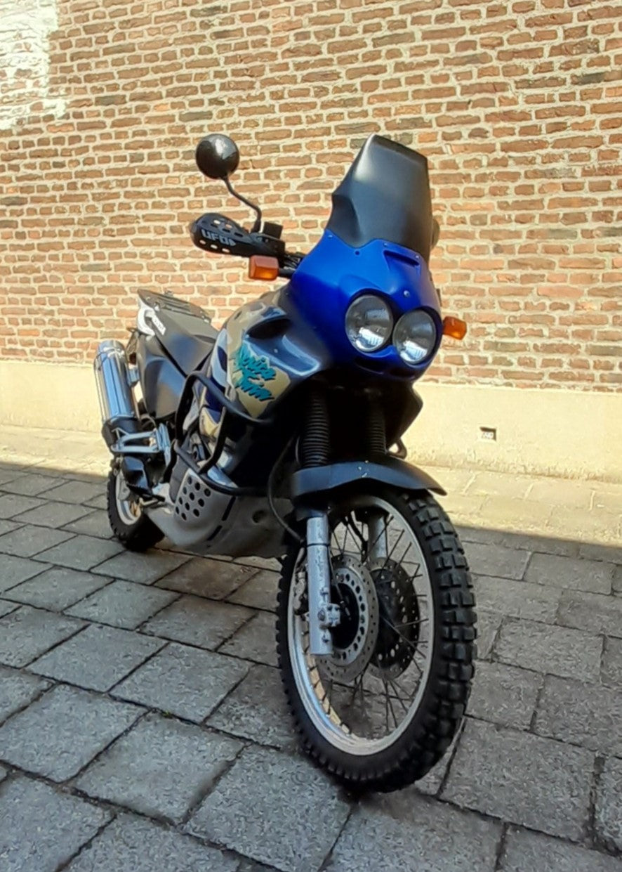Honda Africa Twin XRV 750 RD07A ’96 –’03 – Cupolino Rally
