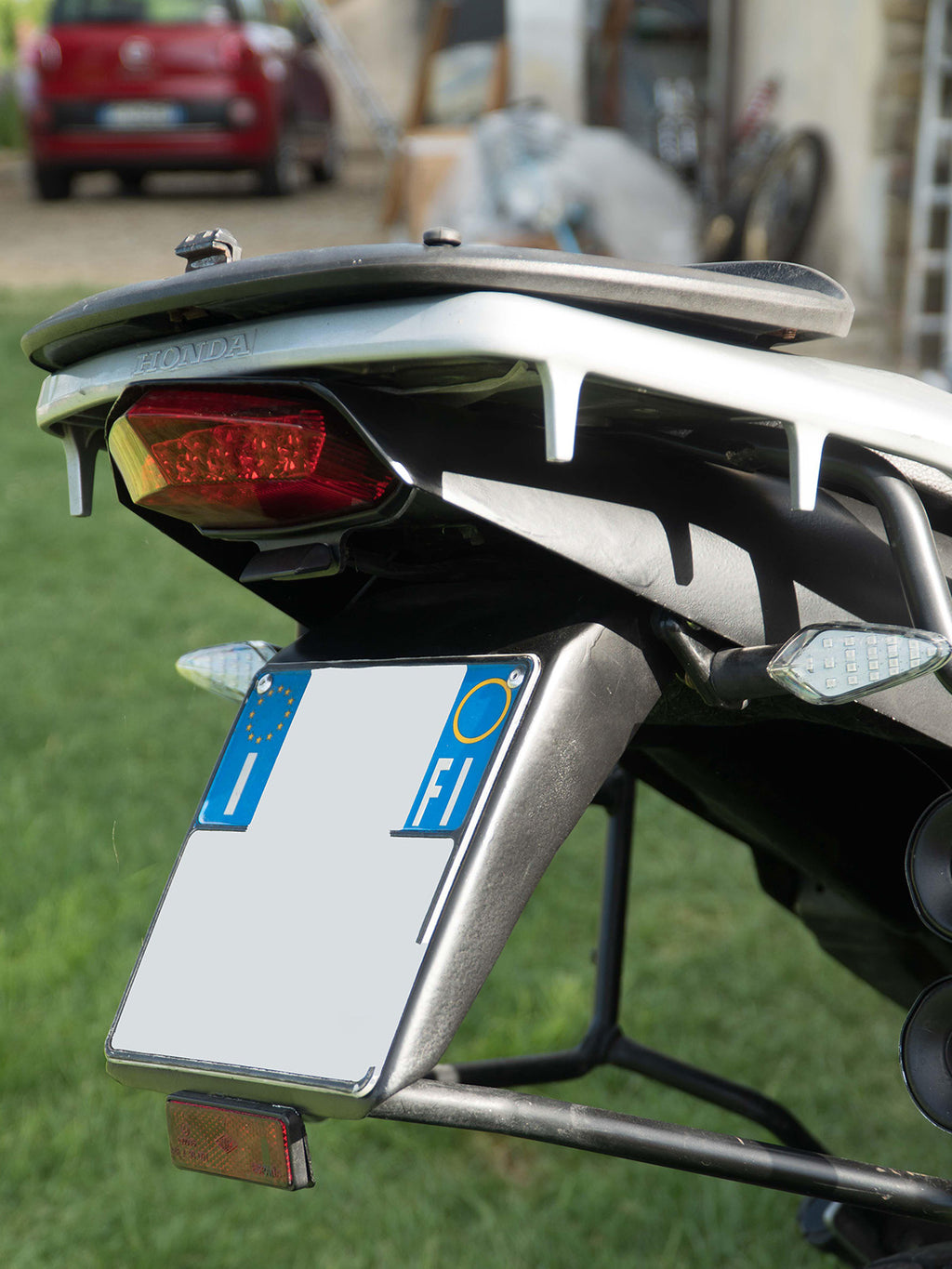 Honda Transalp XL 650 V ’00–’06 – Codino Posteriore