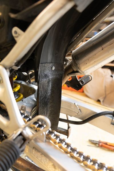 Honda Africa Twin RD03/RD04 ’88–’92  Protezione link / Mono posteriore