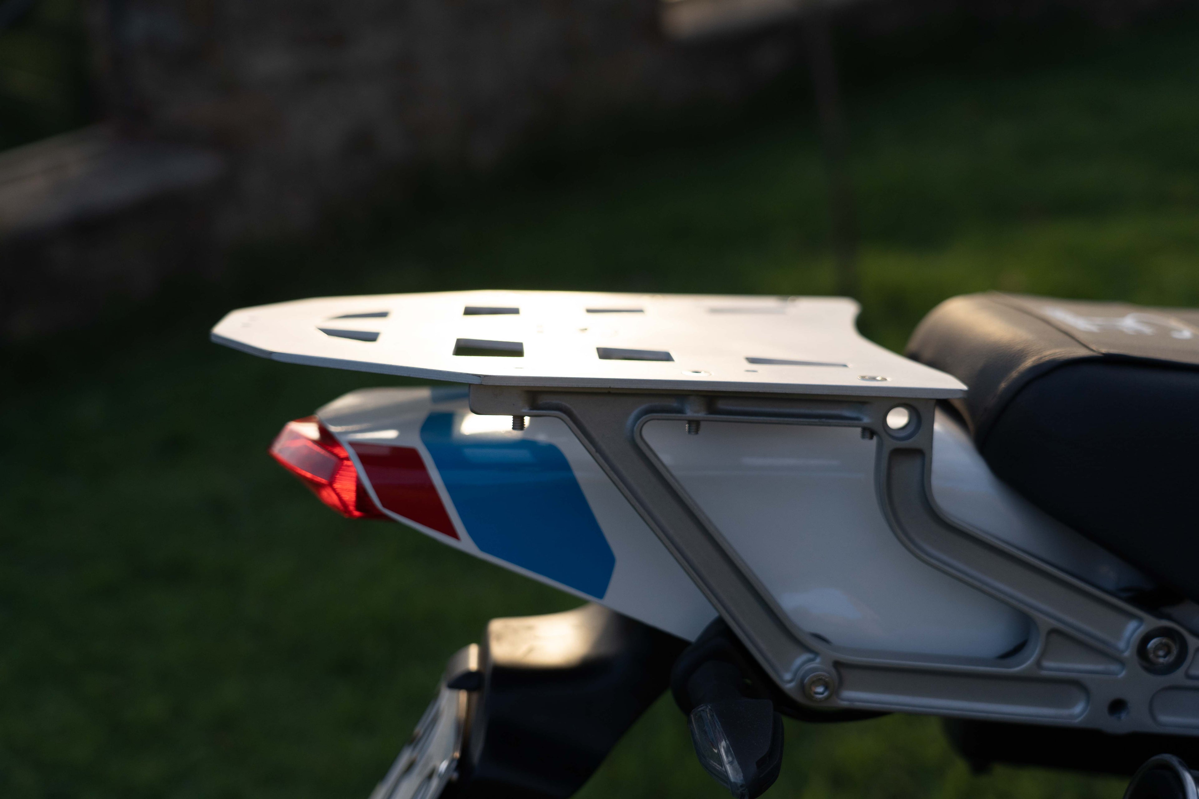 Honda Transalp XL 650 V ’00–’06 – Piastra portapacchi Slim