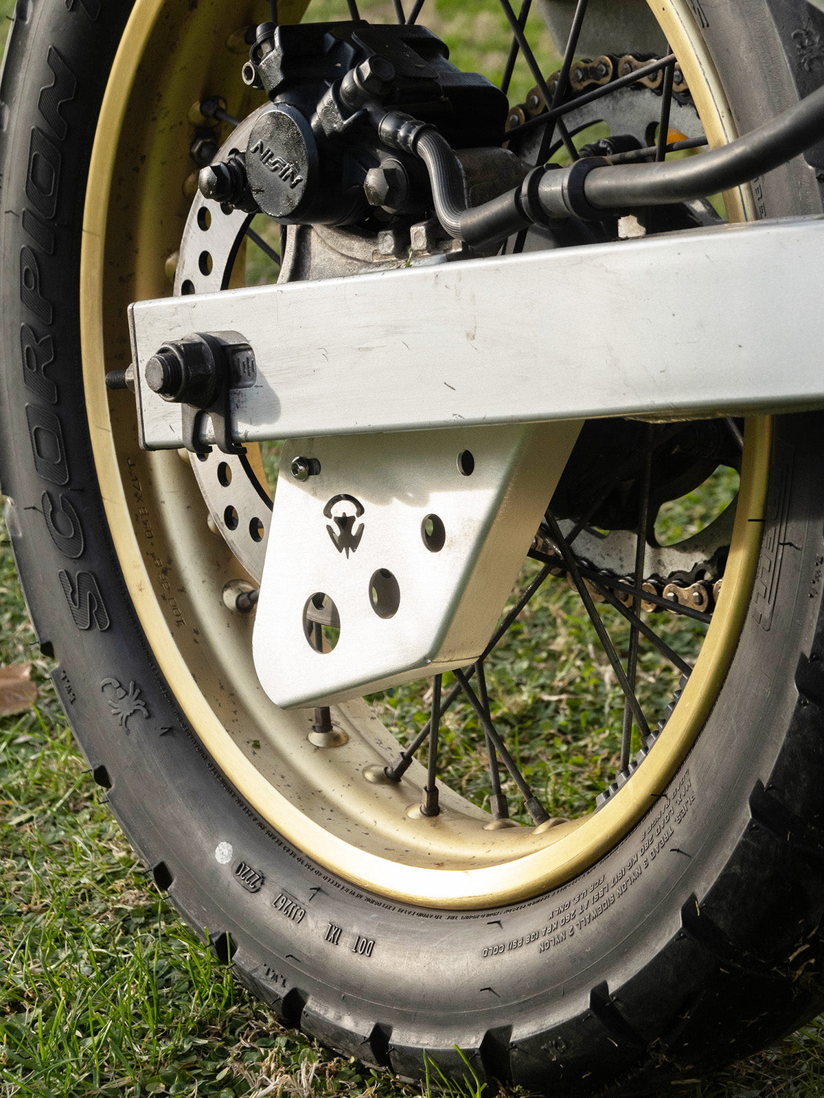 HONDA DOMINATOR NX 650 protezione disco posteriore