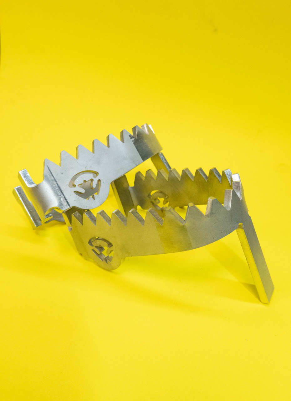 Suzuki DR 650 RSE ’90–’97 – Pedane Maggiorate (da saldare)