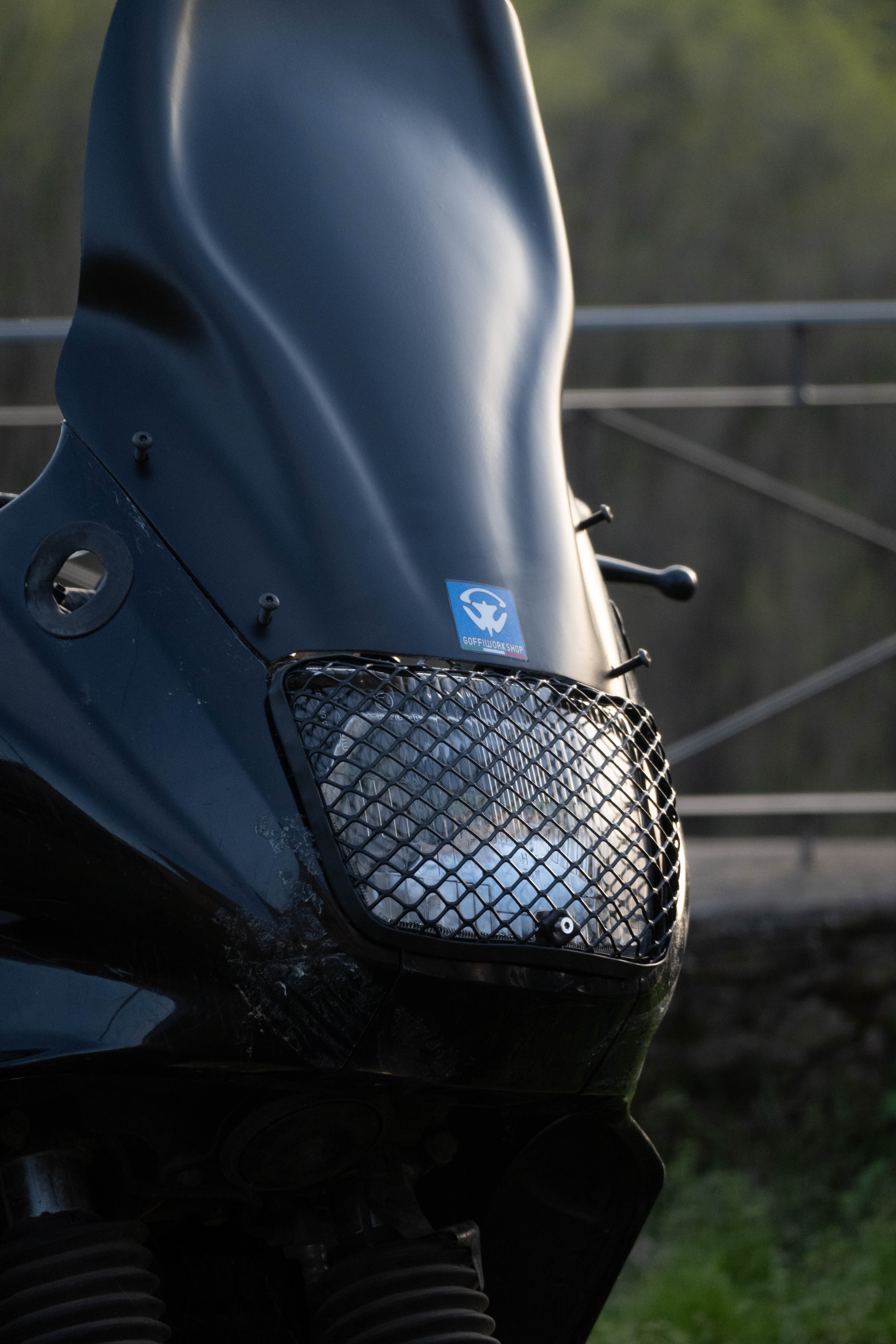 Suzuki DR 650 RSE ’90–’97 – Griglia protezione Faro