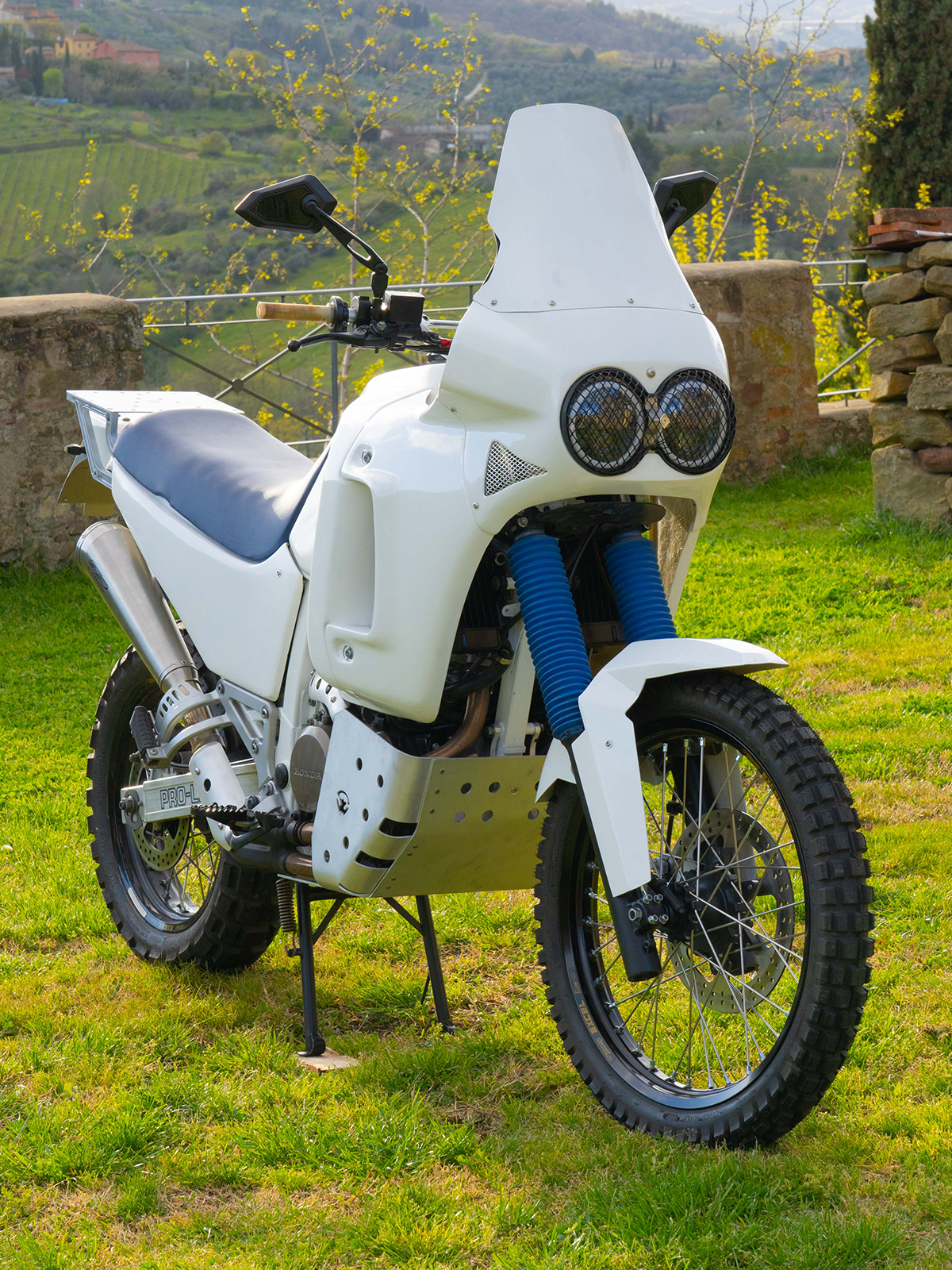 Honda Africa Twin XRV 650 RD03 ’88 –’89 – Griglia Protezione Faro