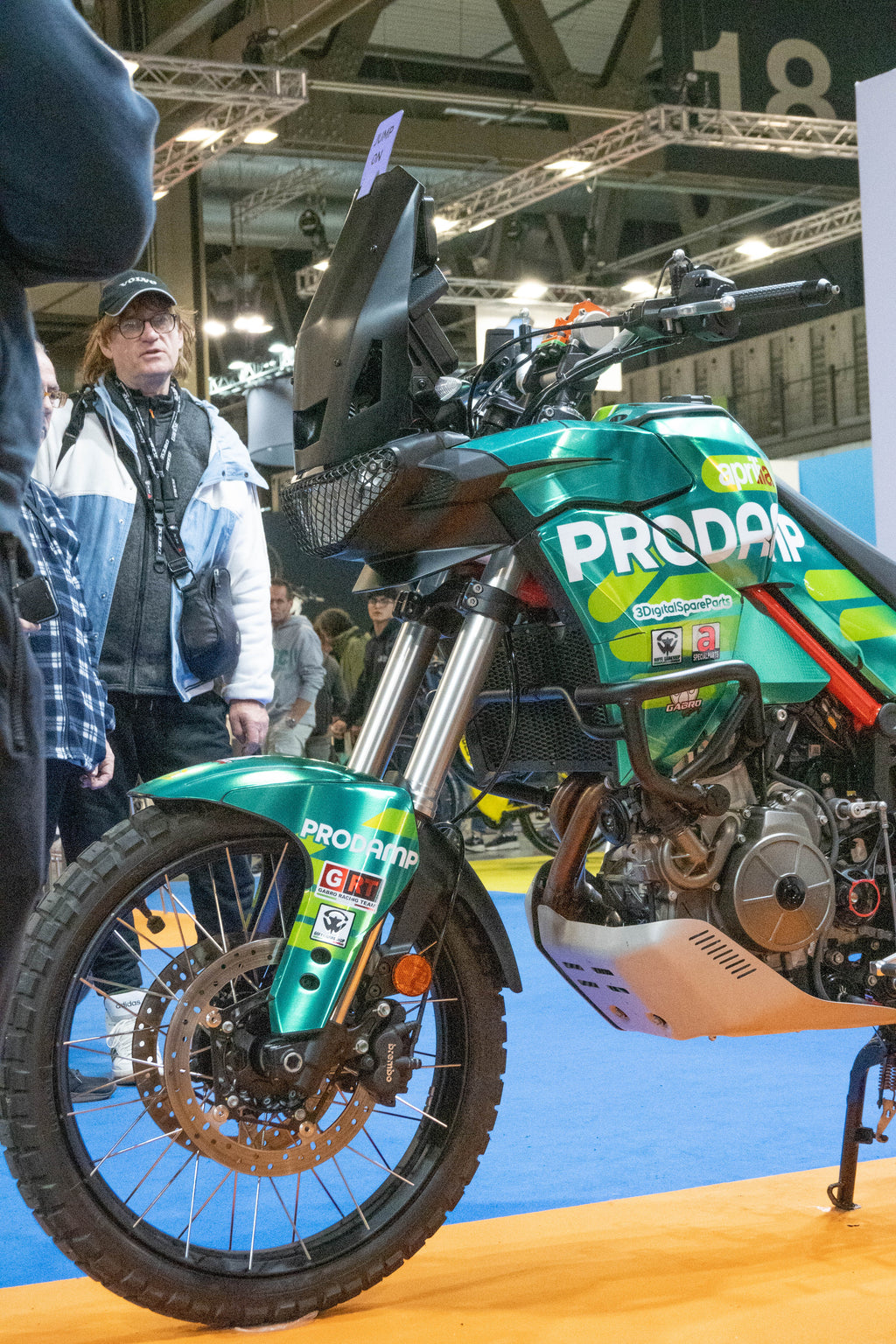 Aprilia Tuareg 660 ’21–’25 – Griglia faro protezione faro NERO