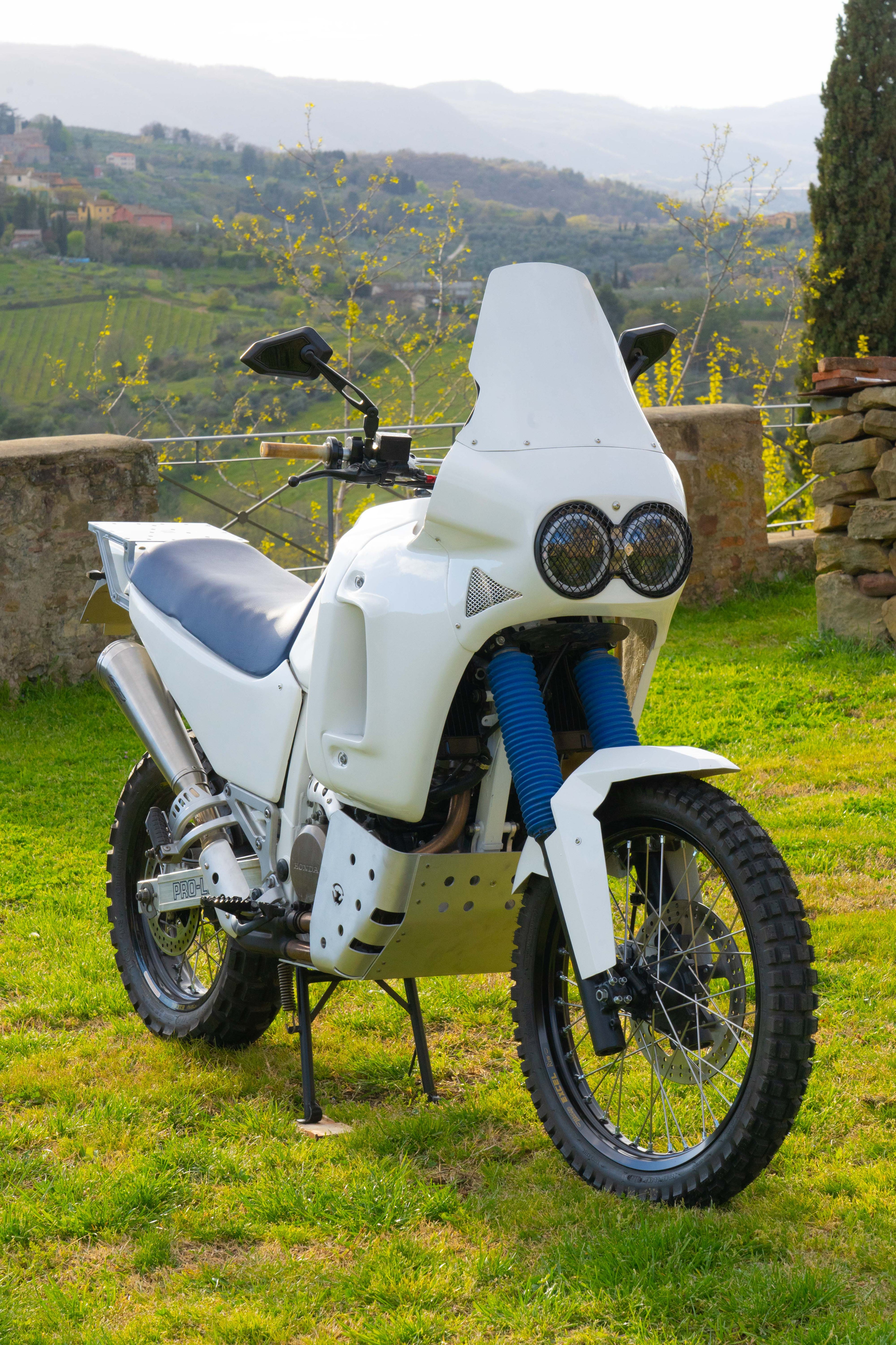 Honda Africa Twin XRV 650 / 750  ’88 –’03 – Paracoppa 4 mm alluminio - protezione motore