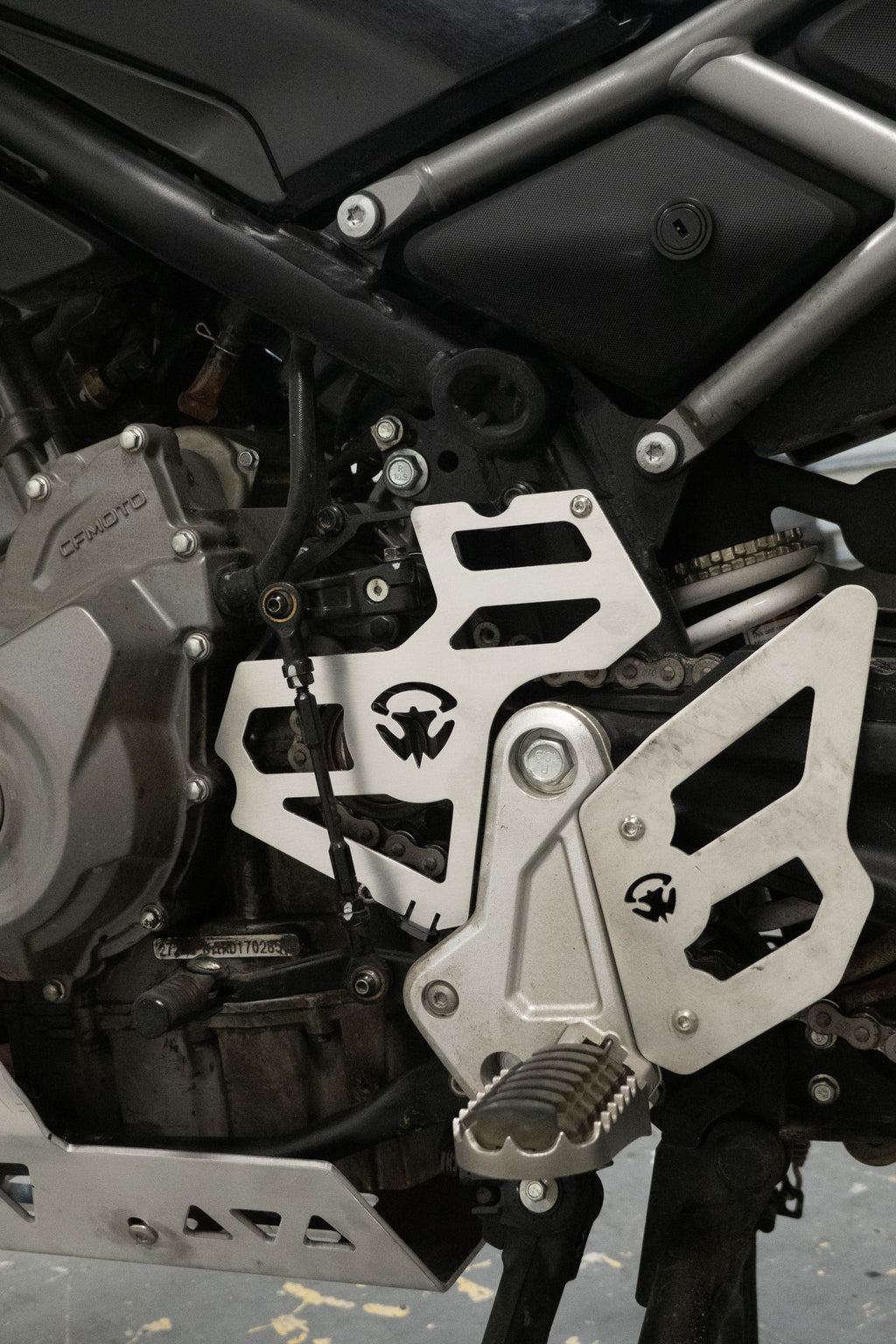 CF MOTO 450 MT – carter pignone smontaggio rapido