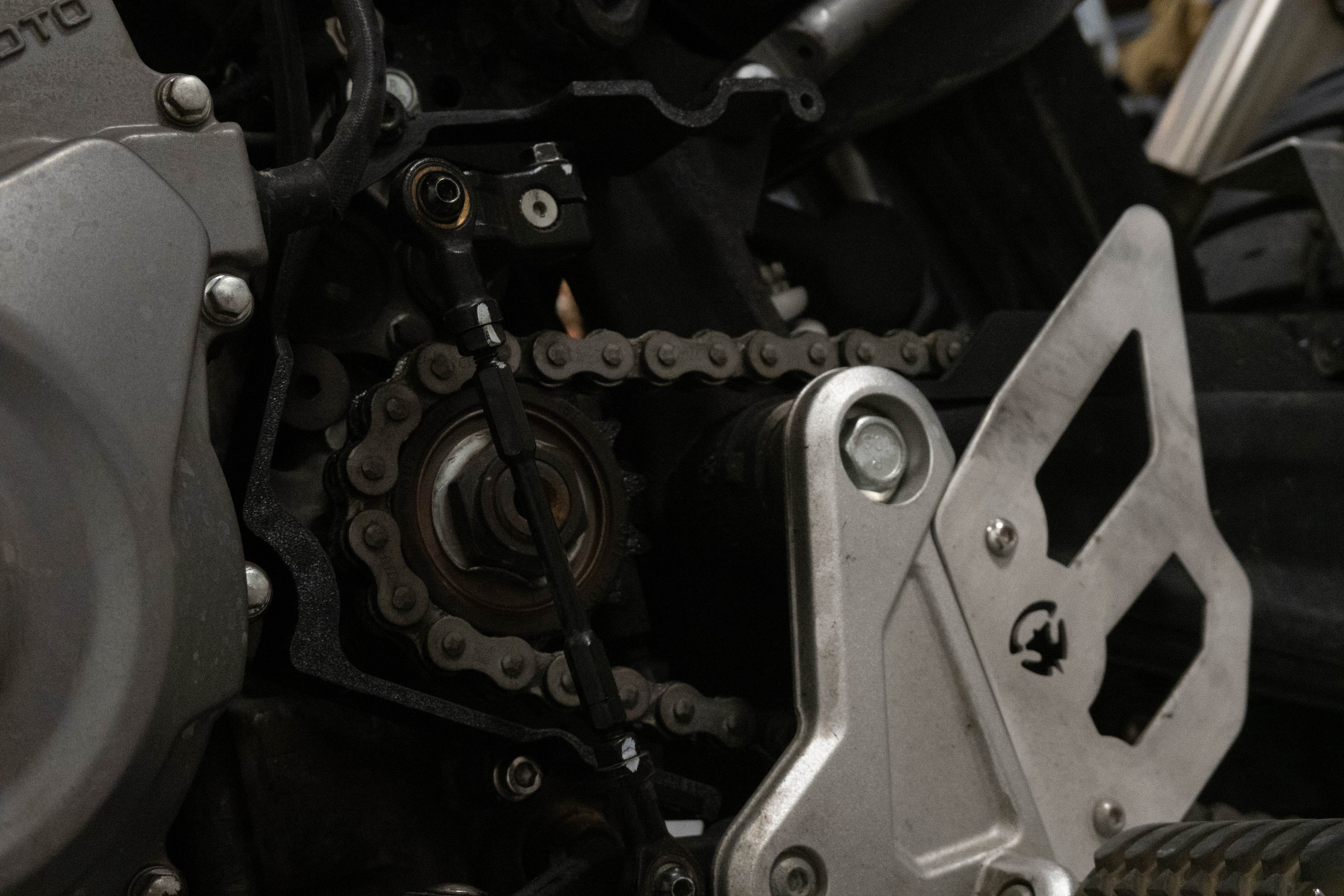 CF MOTO 450 MT – carter pignone smontaggio rapido