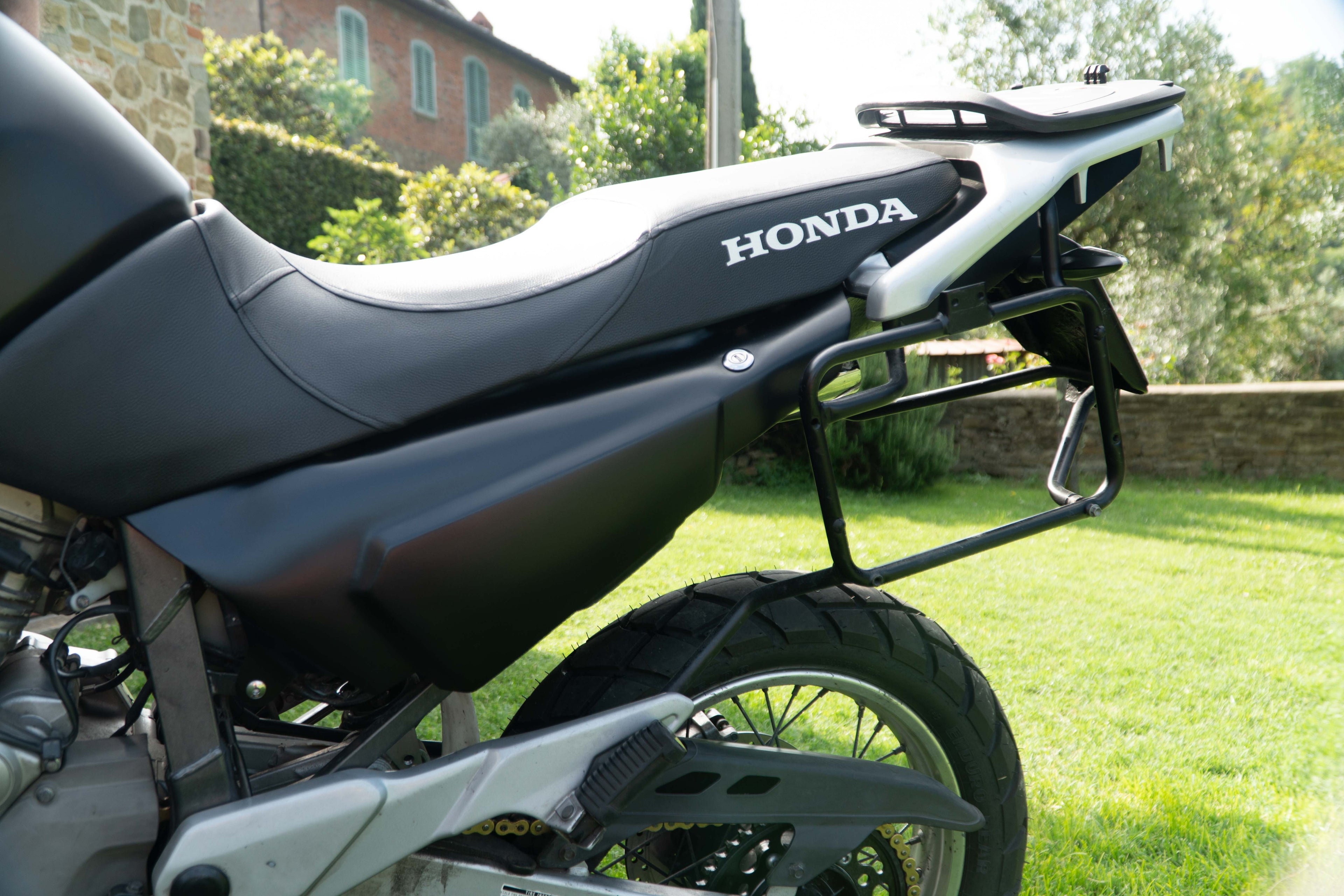 Honda Transalp XL 650 V ’00–’06 – Fianchetti Posteriori