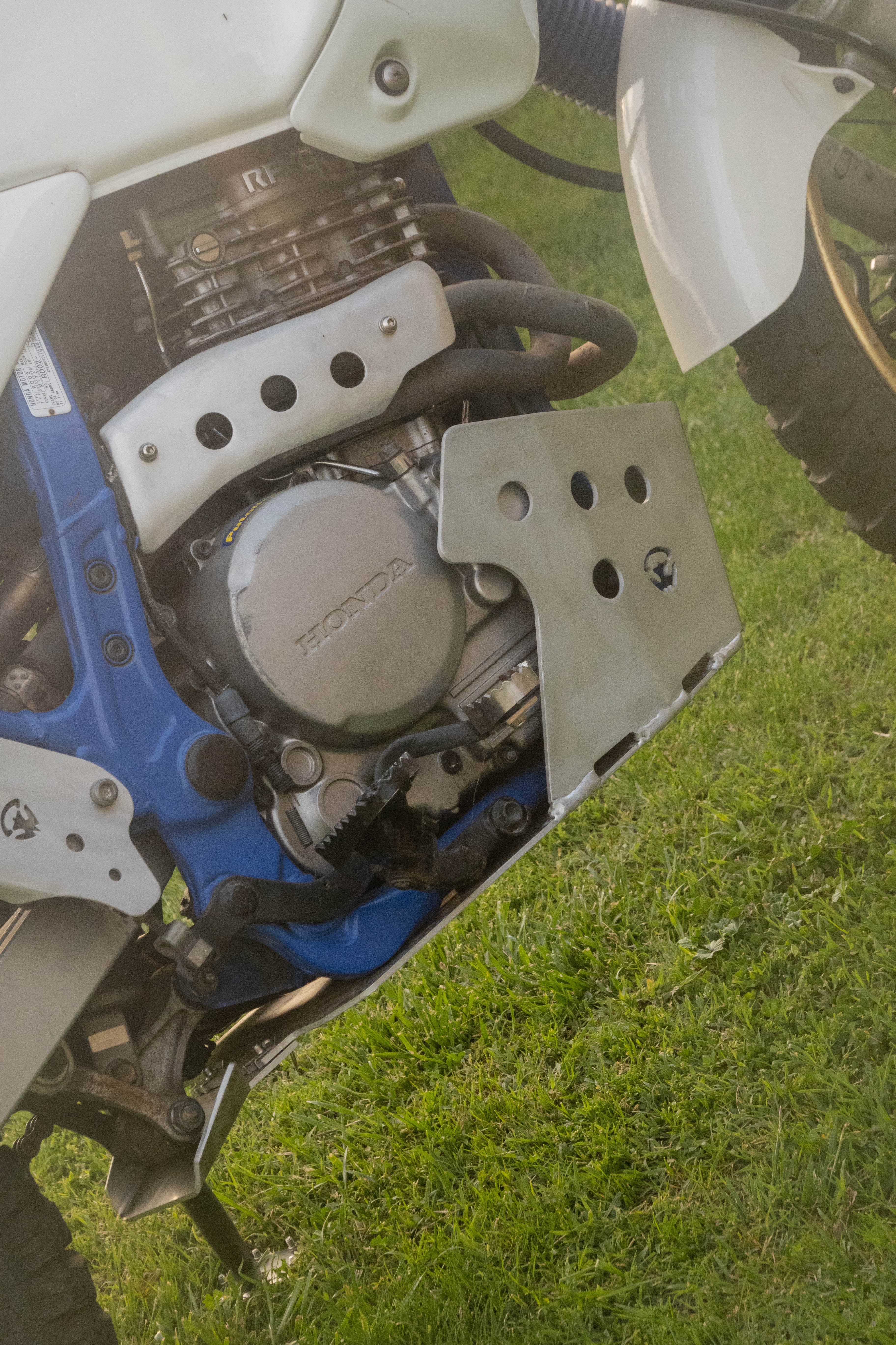 Honda Dominator NX 650 ’88–’ 02, Paracoppa 4 mm