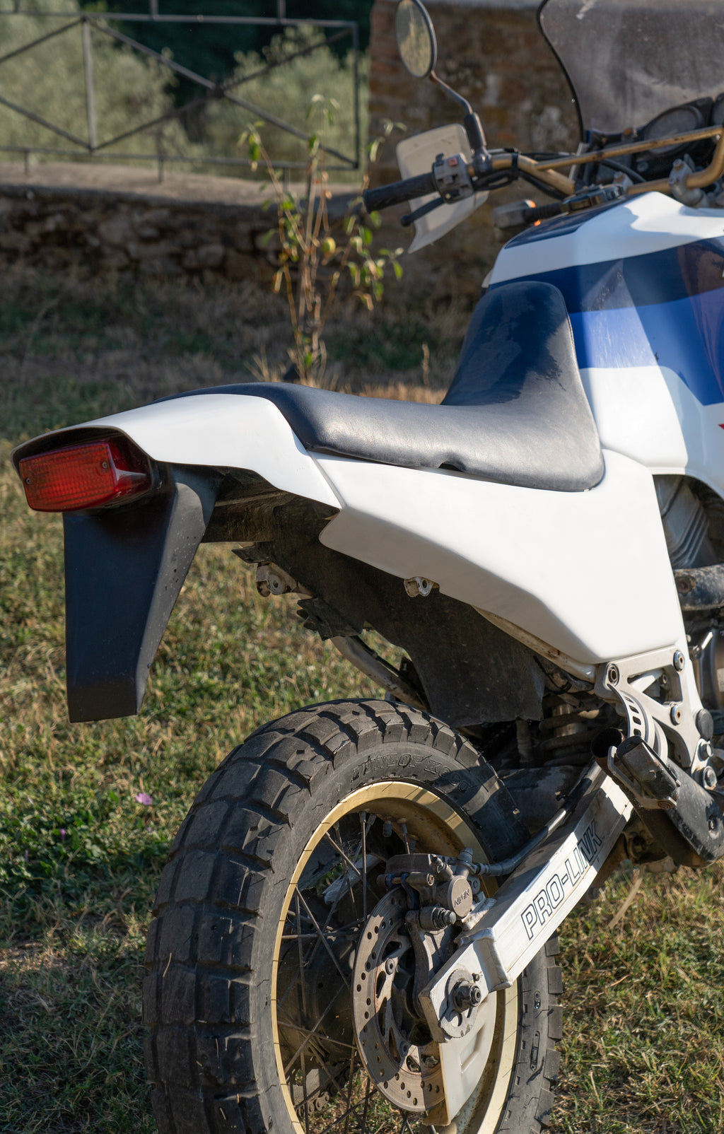 Honda Africa Twin RD03/RD04 ’88–’92 – codino posteriore