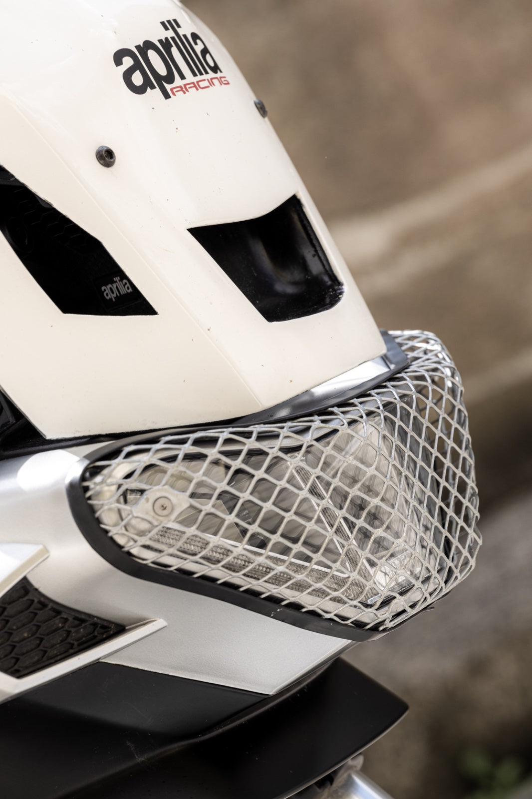 Aprilia Tuareg 660 ’21–’25 – Griglia faro protezione faro NERO