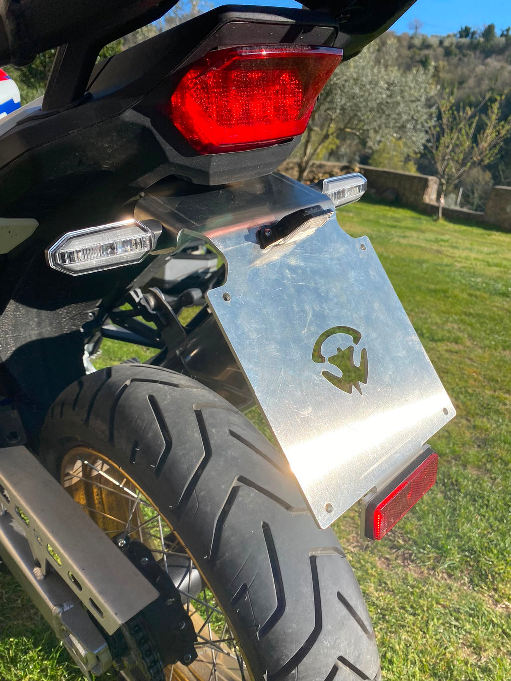 onda CRF1100L Africa Twin ’2020–’2026 – Porta targa alluminio 4 mm