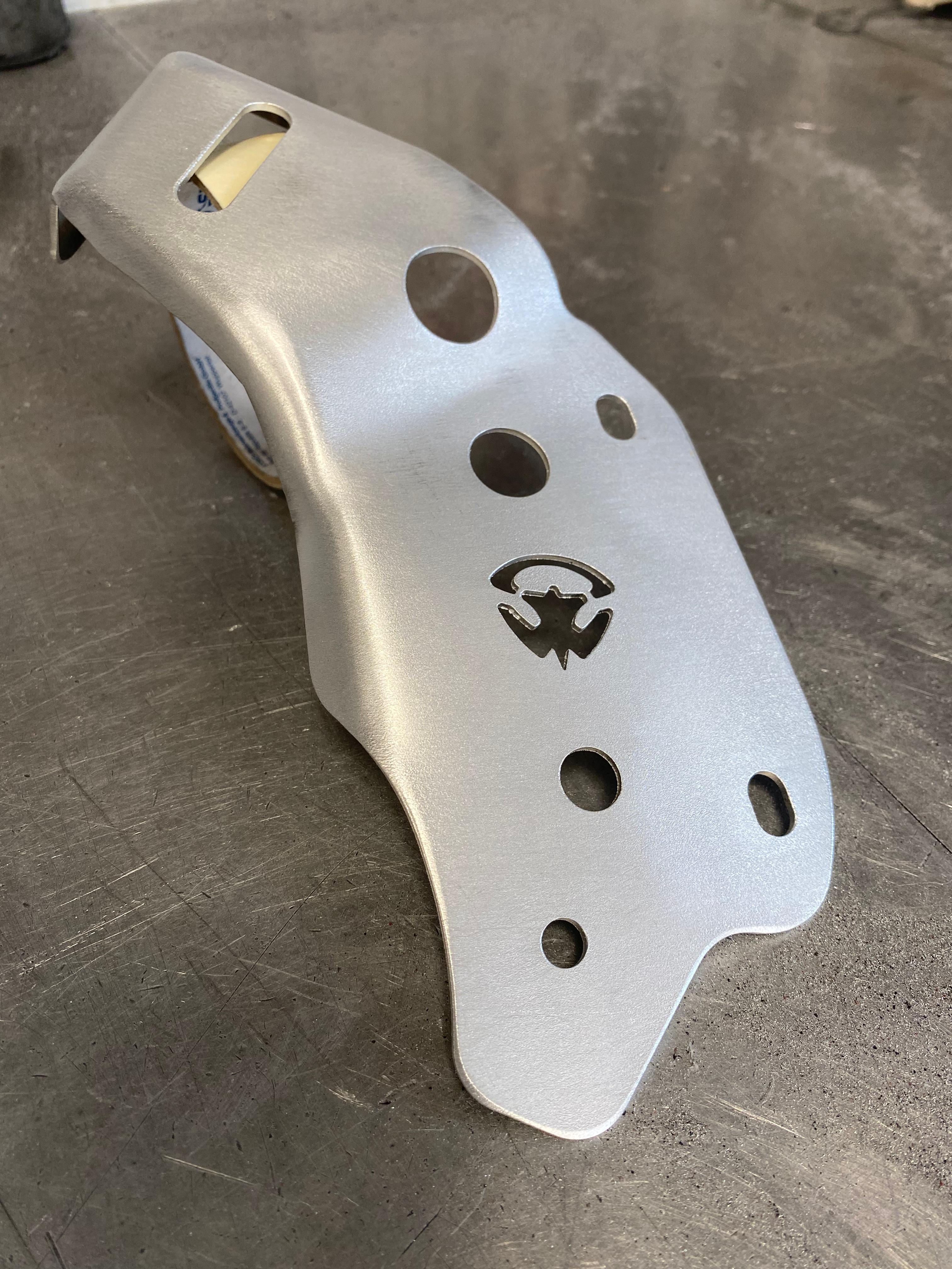 Honda Dominator NX 650 ’88–’02 – Protezione Pompa Freno Posteriore