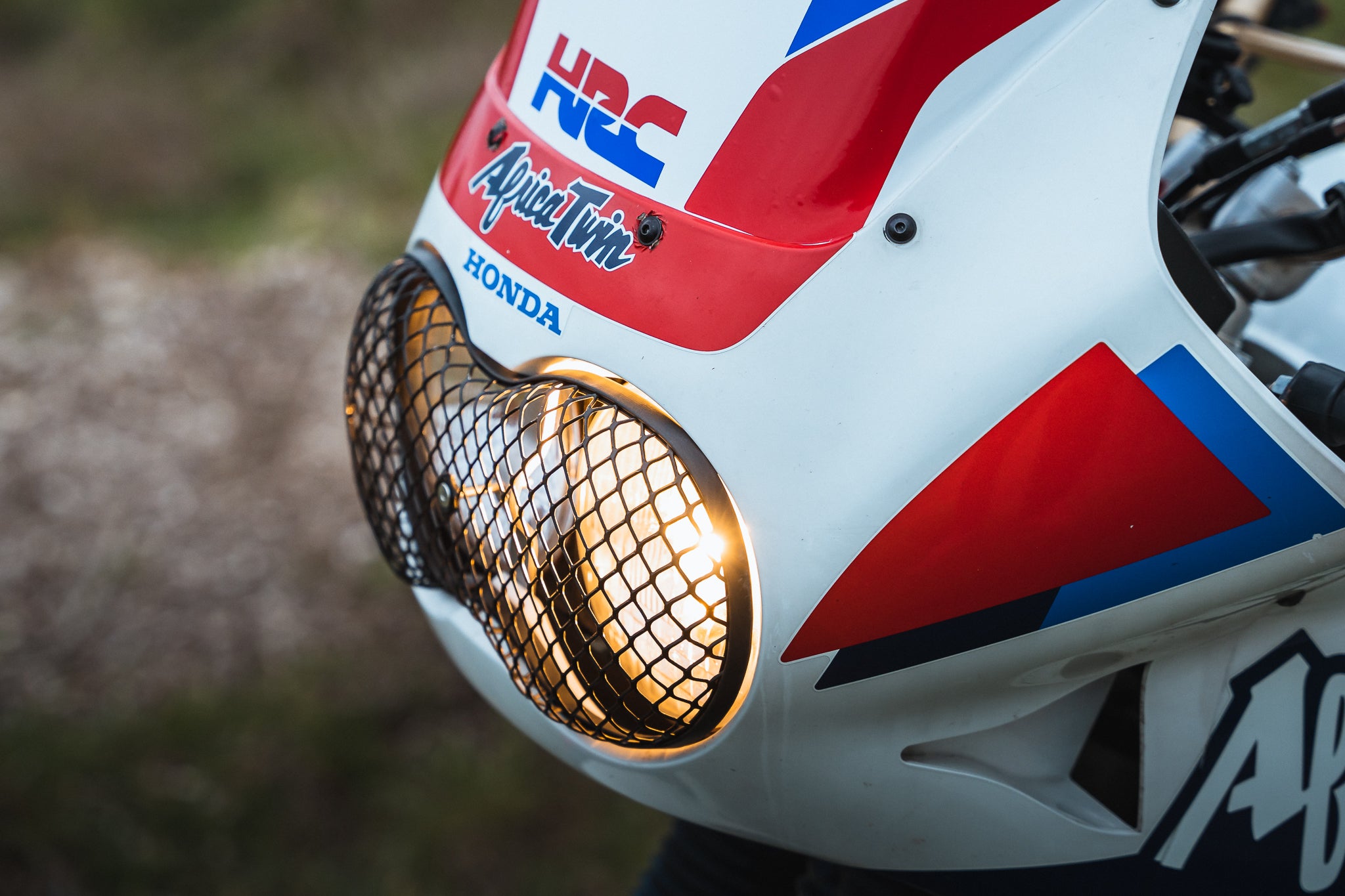 Honda Africa Twin XRV 750 RD04 ’90–’94 – Griglia Protezione Faro