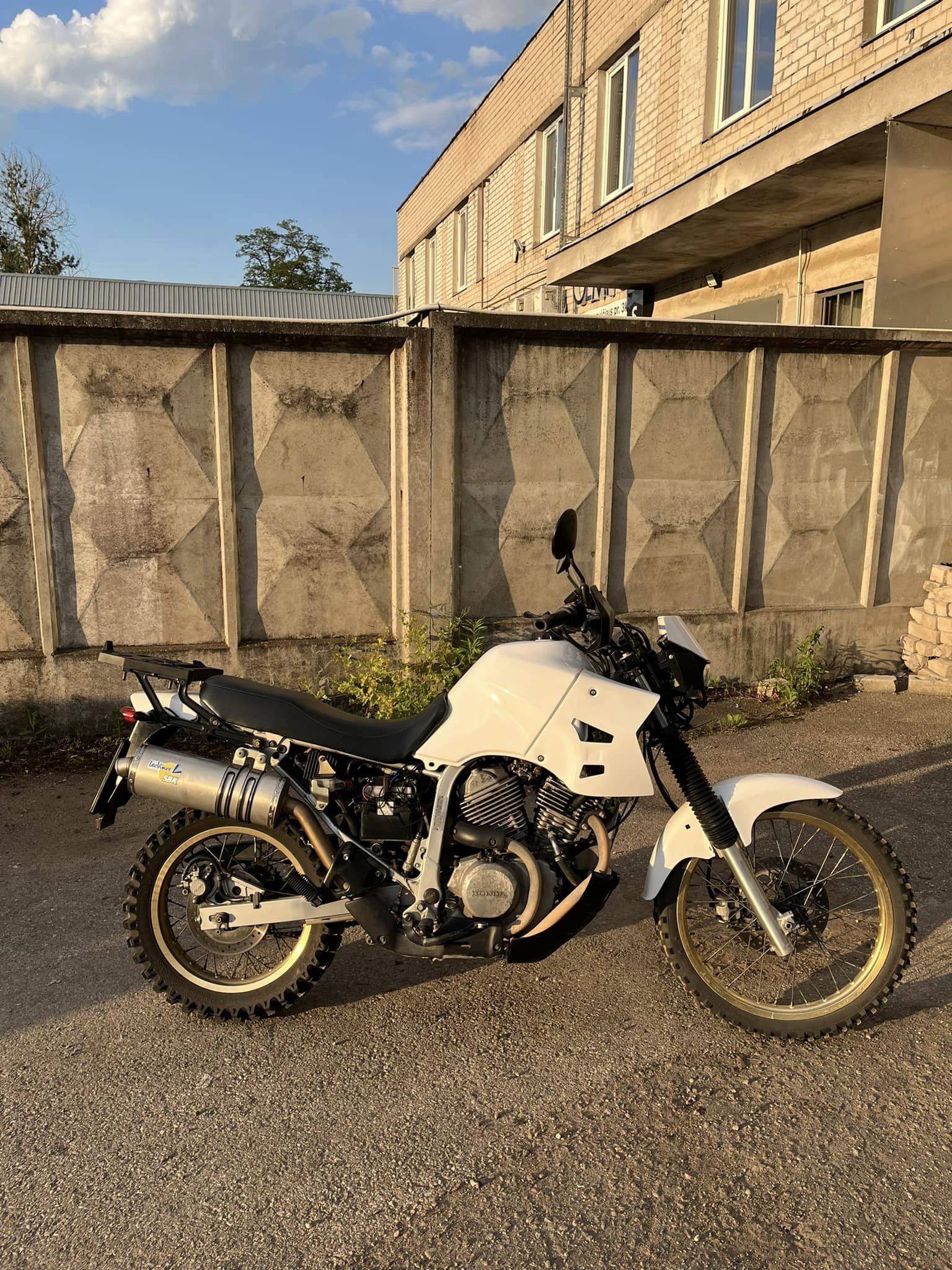 Honda Transalp XL 600 V ’87–’99 – Fianchetti Laterali