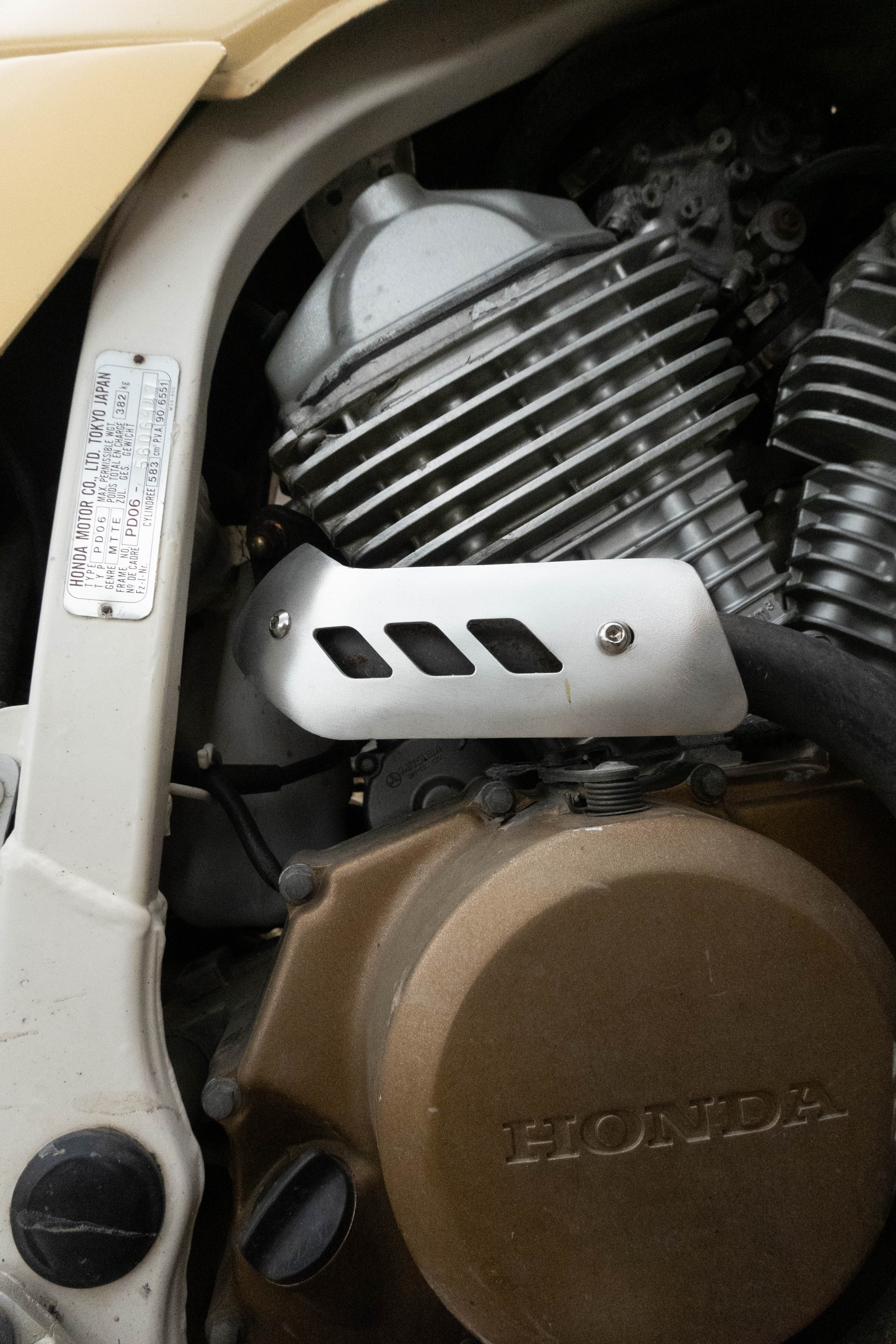 Honda Transalp XL 600 V ’87–’99 – Griglia scarico superiore