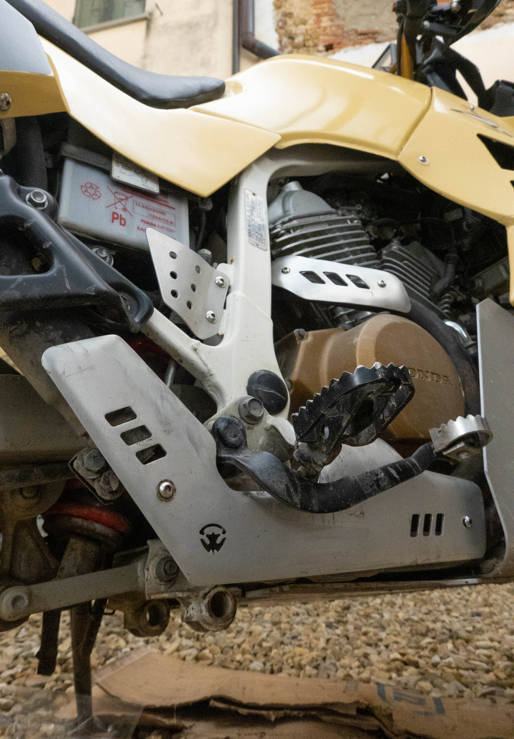 Honda Transalp XL 600 V ’87–’99 – Griglia scarico inferiore