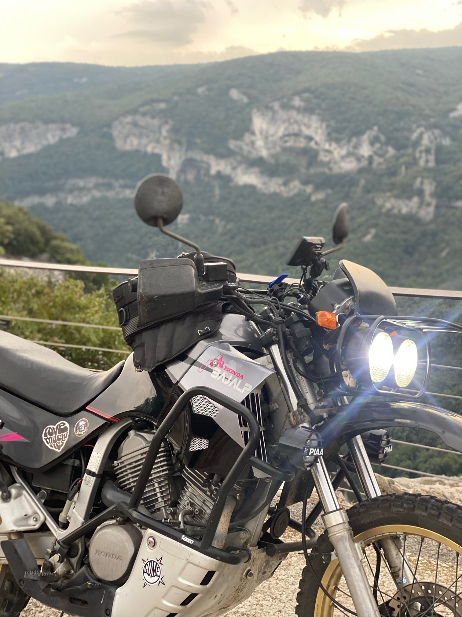 Honda Transalp XL 600 V ’87–’99 – Fianchetti Laterali