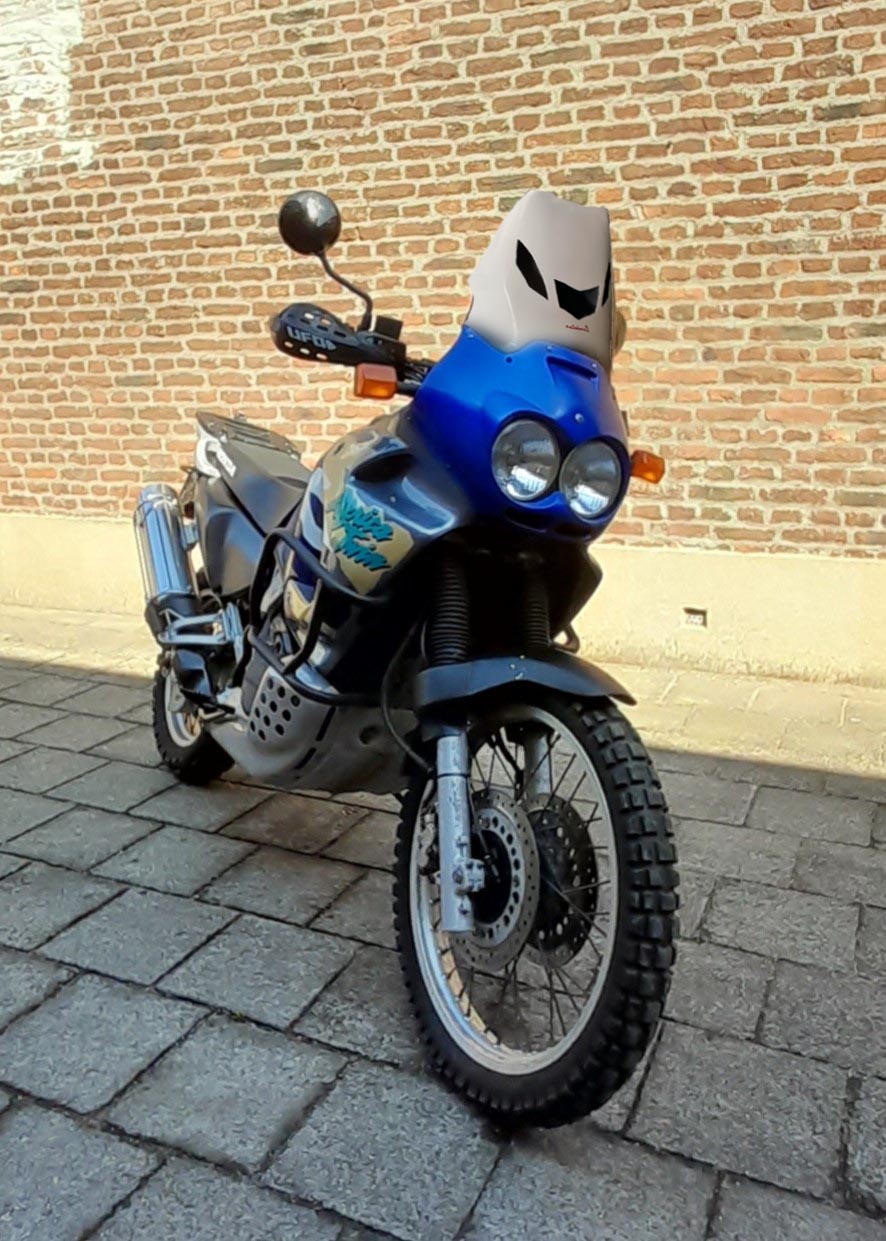 Honda Africa Twin XRV 750 RD07A ’96 –’03 – Cupolino Predator